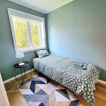 Charming Apt&free Parking&balcony Apartman