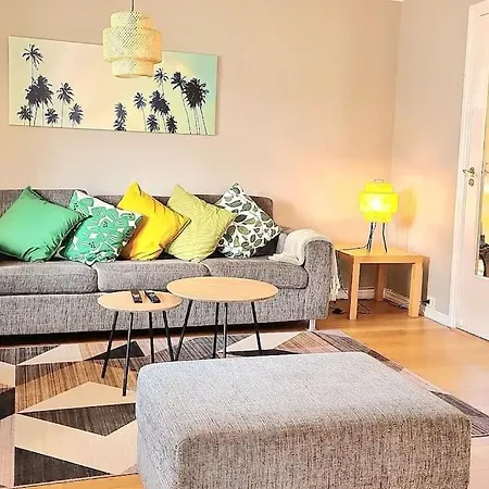 Apartment Charming Apt&free Parking&balcony